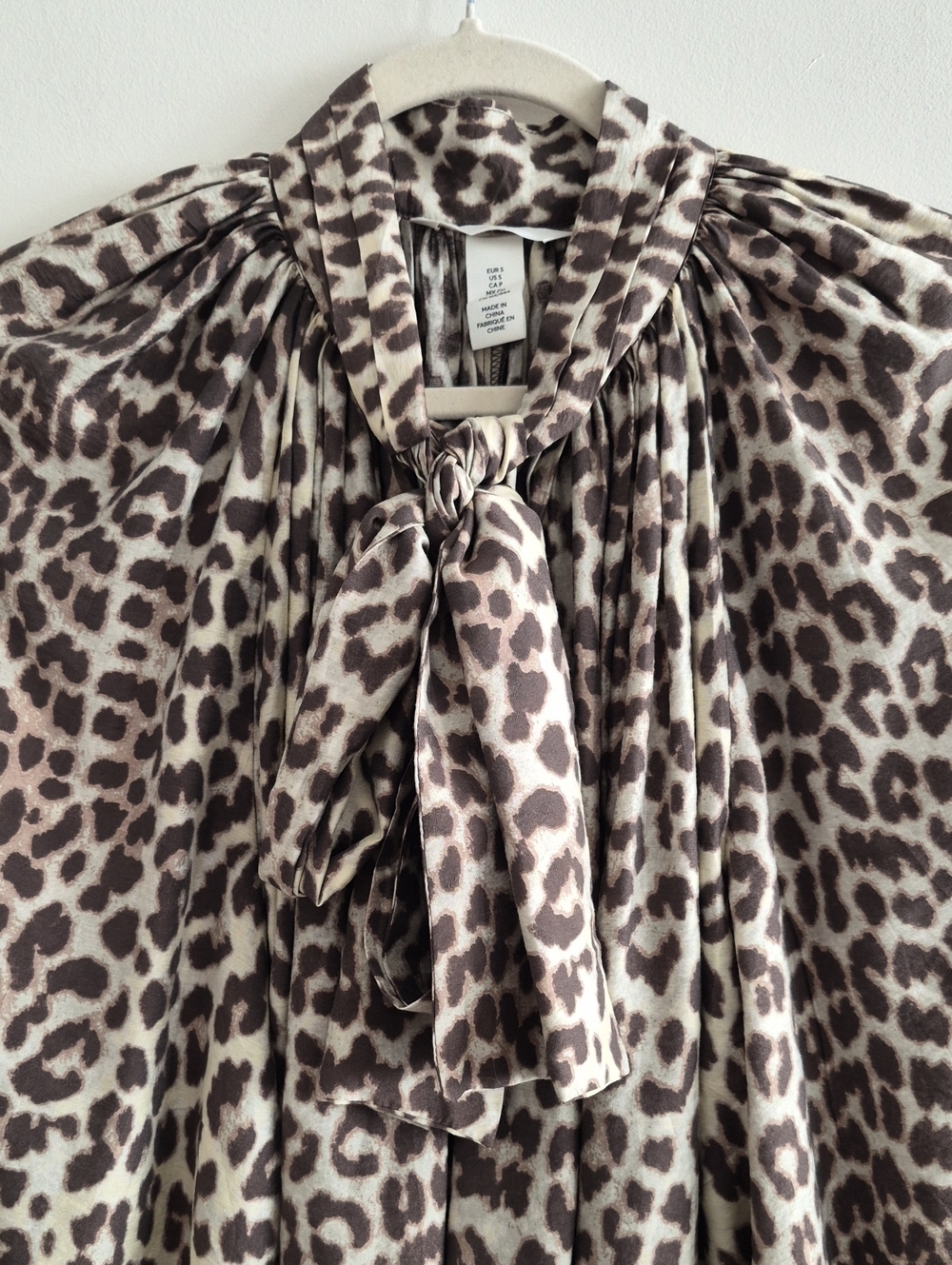 H&M shirt - Picture 5 of 8